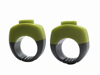 Pet Clicker Ring  for Dog Cat  Mini Finger Clickers Training Equipment Obedience Behavior Scientific 1pcs