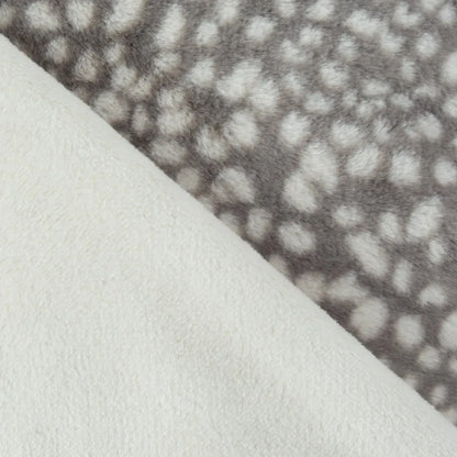 Waterproof Throw for Dogs and Cats: Ideal for Pet Beds Car Seats and Outdoor Use Durable Easy to Clean and Provides Comfort in